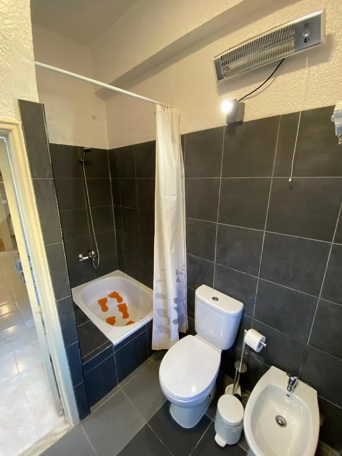 Tomas Surf Shelter Apartment Lisbon