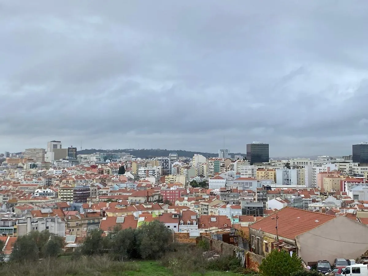Tomas Surf Shelter Apartment Lisbon Portugal