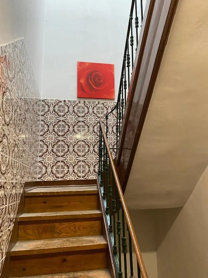 Tomas Surf Shelter Apartment Lisbon